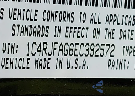 2014 Jeep Grand Cherokee Laredo z USA, uszkodzony, nr VIN 1C4RJFAG6EC392572